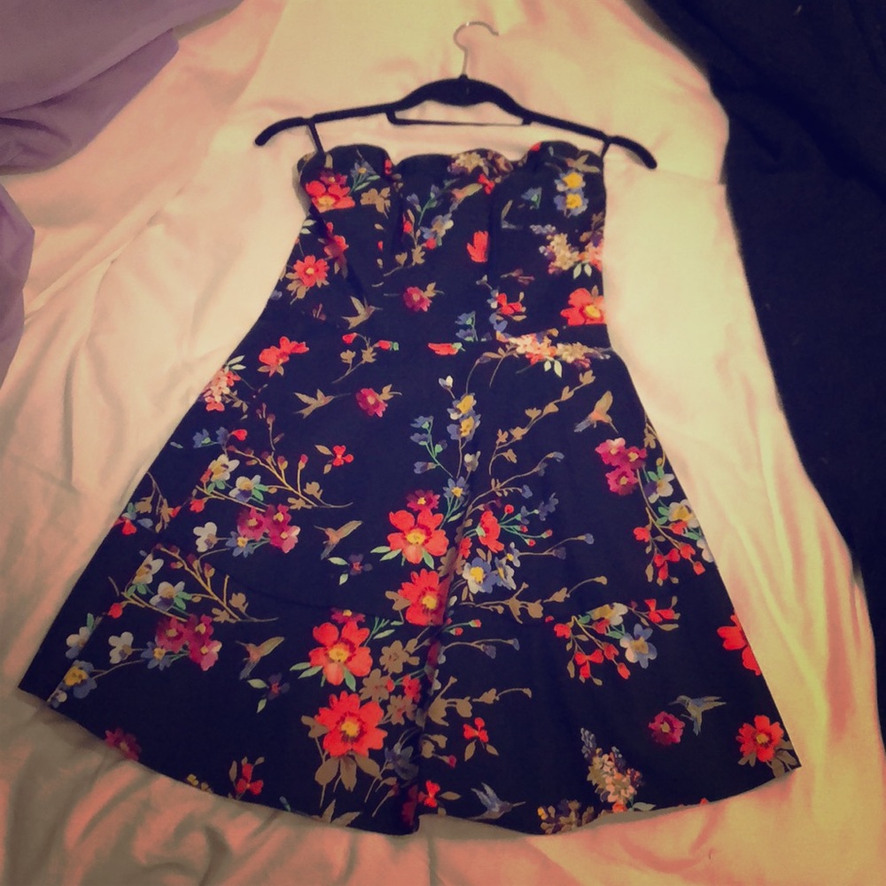 Floral and black strapless EXPESS mini dress!